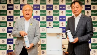 川口市長の奥ノ木氏と「プラスチックごみ削減の推進に関する連携協定」を締結
